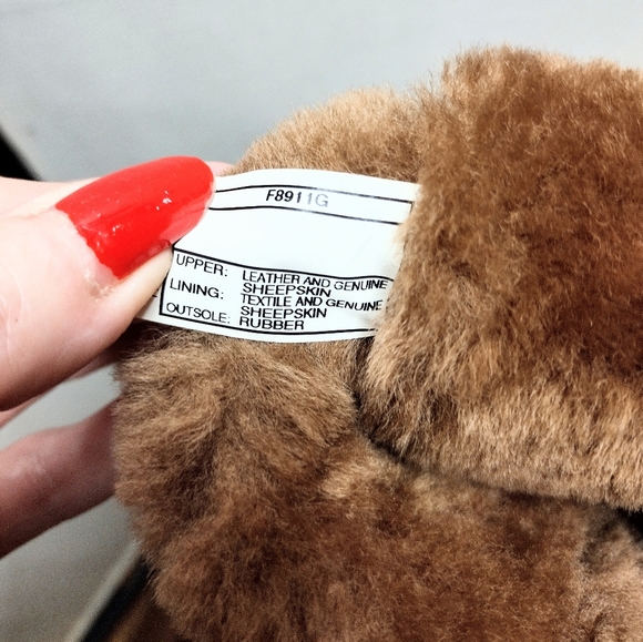 - UGG SZ 8 APRELLE 3195 12" SUEDE SHEARLING WEDGE BOOTS EUC $250 - Picture 15 of 15